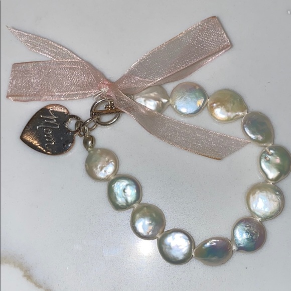 FRESH WATER PEARL BRACELET - Picture 1 of 8